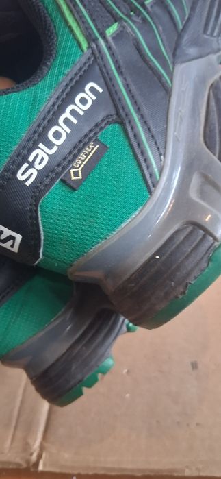 Adidași Salomon gore-tex mărimea 44⅔
