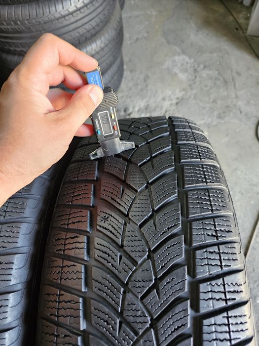 2 anvelope iarna 225 60 17 Goodyear 2019