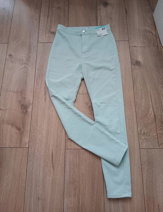 Pantaloni din denim elastic, mărime 38-40