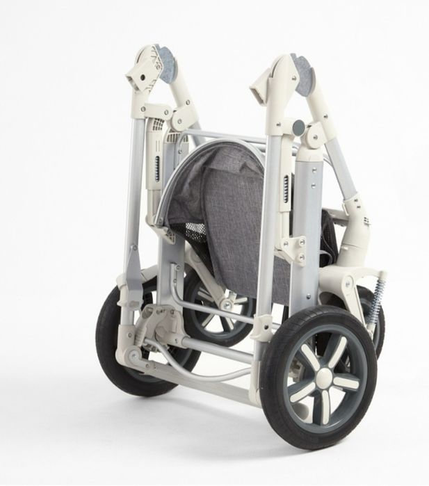 Продам коляску с рождения до 3 лет