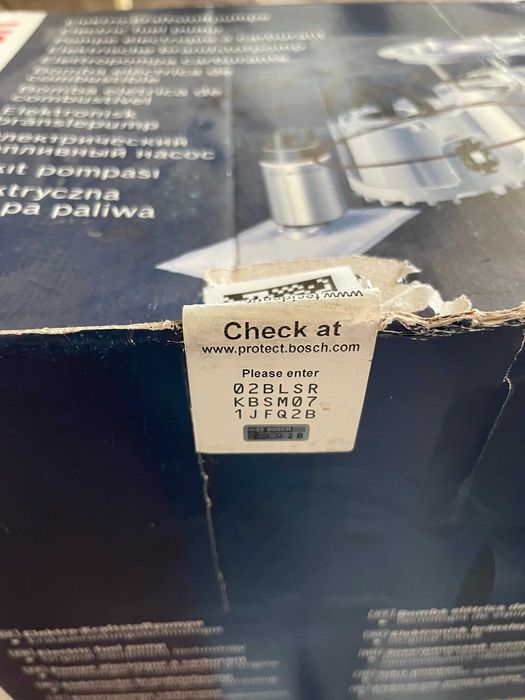 Bosch 0 986 580 827 Горивна помпа + сонда VW Passat B6 / CC – Нова