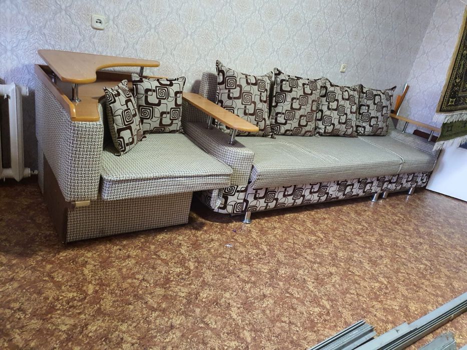 Продам диван б/у