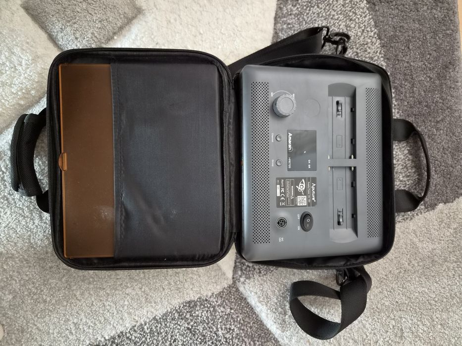 Lampa lumina APUTURE AMARAN HR672C