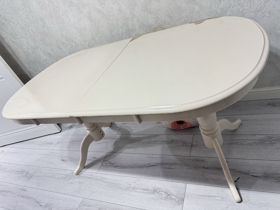 Продается раздвижной стол