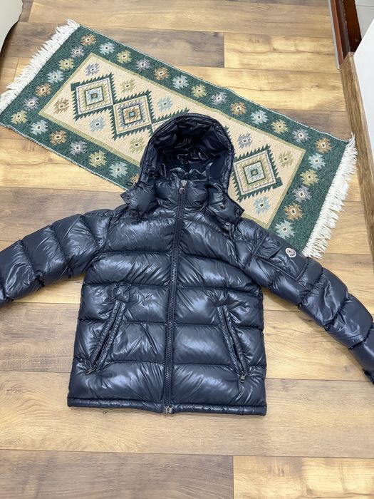 Vand geaca moncler originala albastru inchis