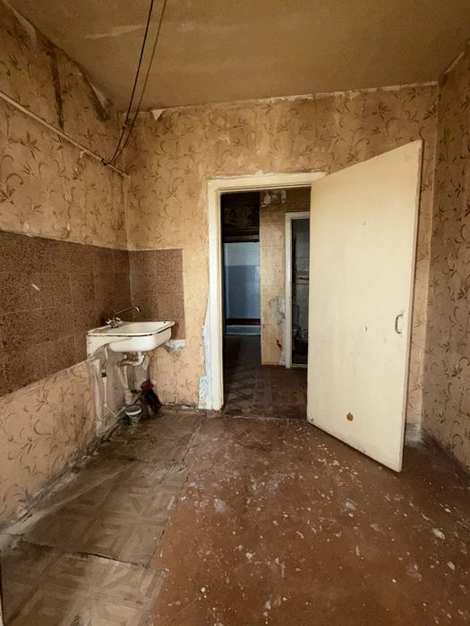 Kvartira sotiladi Vasxod