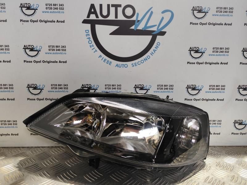 Far stanga fundal negru N JOY Opel Astra G