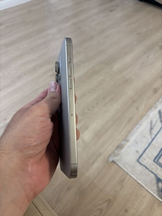 Продам iphone 16 pro max desert titanium