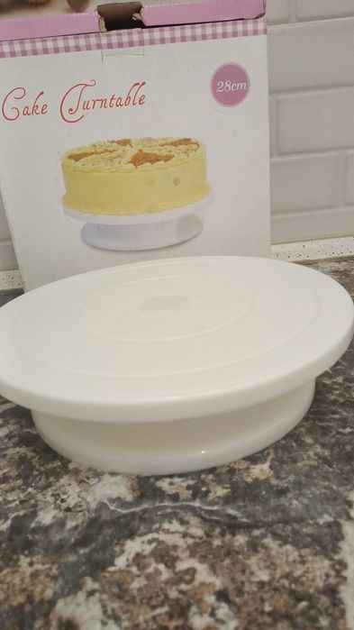 Для торта форма и тортница