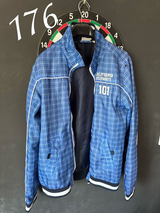 Костюм и комплекти