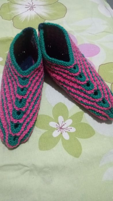 Вязаные женские следки.