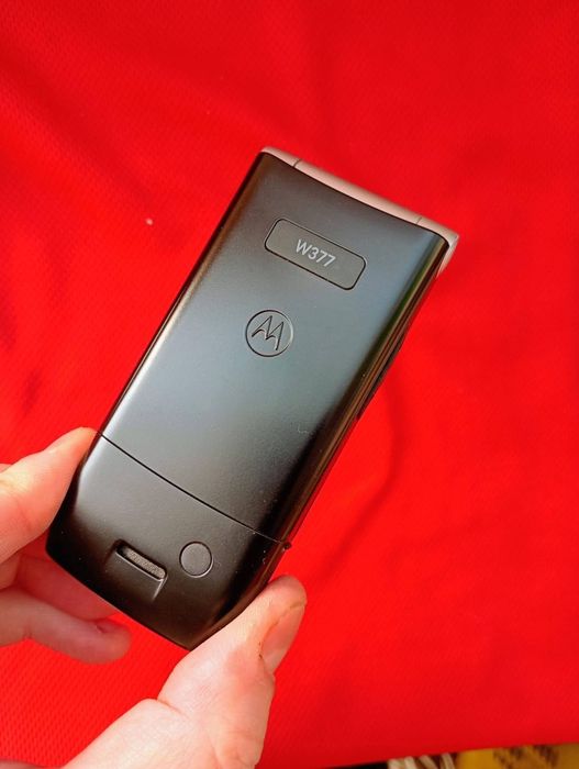 Motorola w377  full box ( decodat, aproape nou)