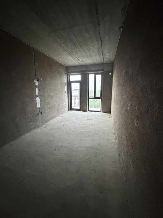 Qarshidan 3 xonalik 90kv.mlik novostroyka sotiladi