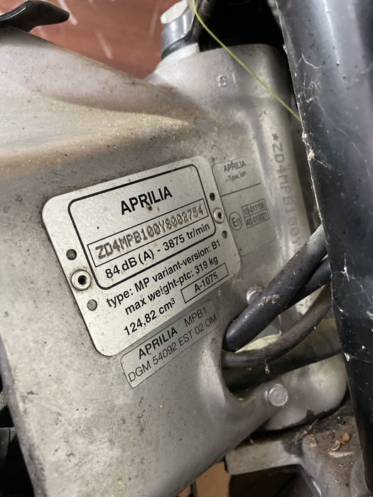 Motocicleta Aprilia pentru piese sau restaurare