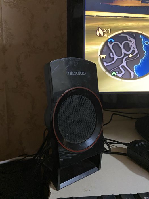 Компьютер PHILIPS.