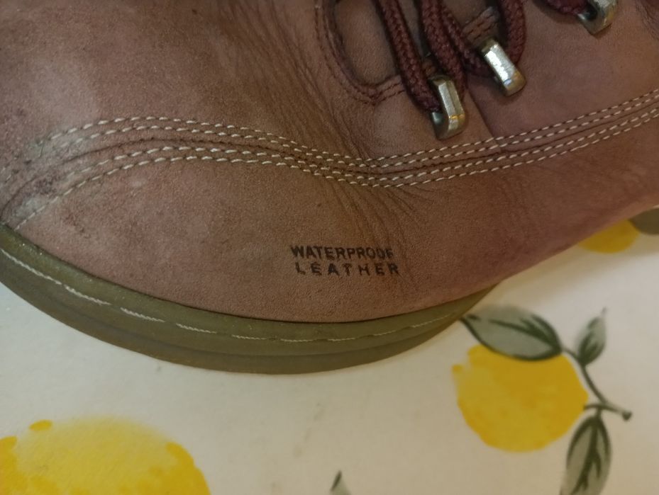 Helly Hansen N 37 кожени - 25 лв