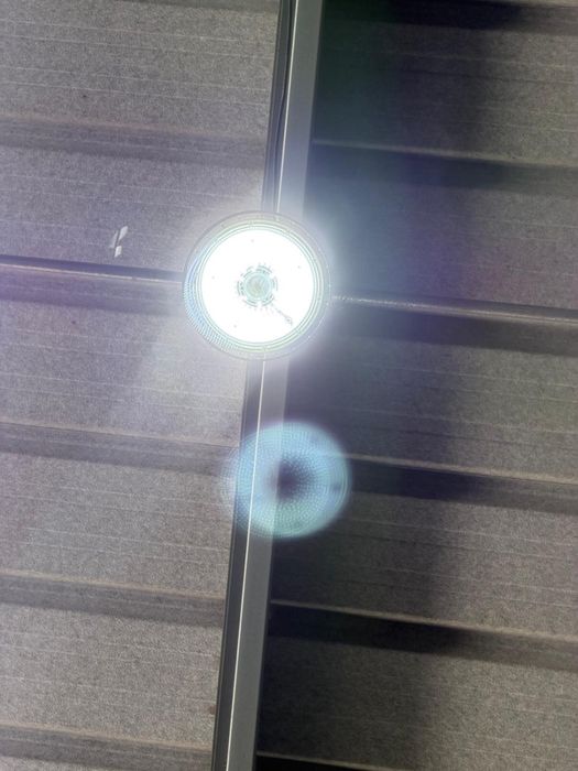 Vând lampe DAEWOO