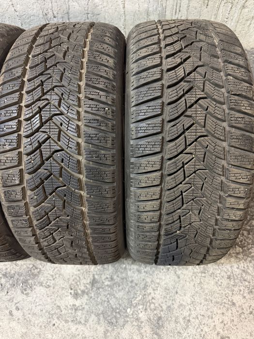 225/45/17 Dunlop 4броя зимни гуми (DOT23)