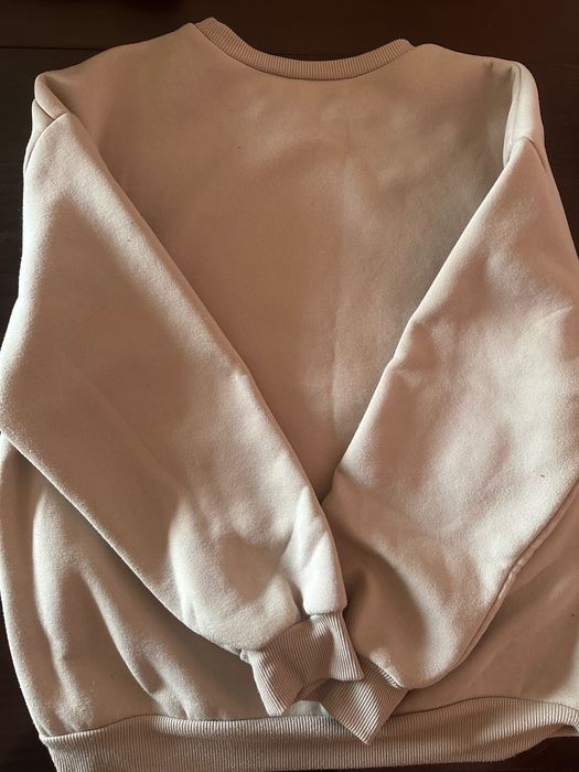 Дамски  бежов суитшърт