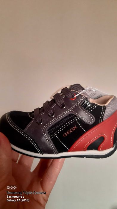 Оригинални бебешки обувки