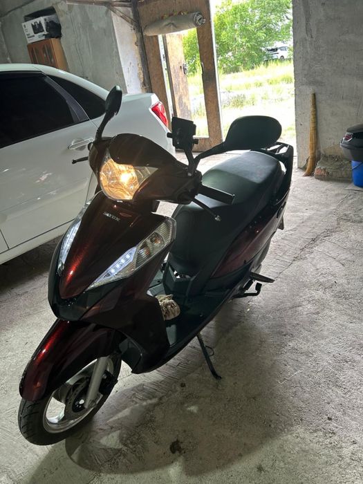 Продам скутер 125 кубов