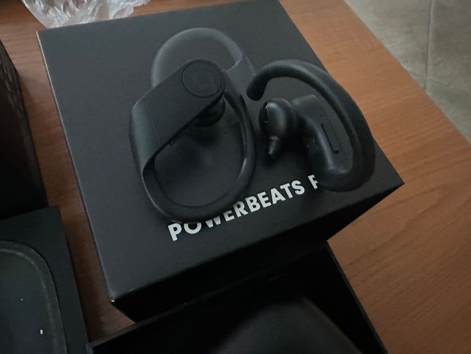 Powerbeats Pro - безжични слушалки Apple/Beats by Dre