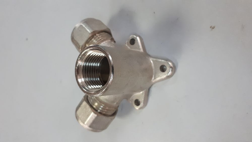 Cot conector cu talpa Pexal Henco (carcasa sanitara dubla)