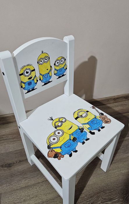 Дървено детско столче и маса