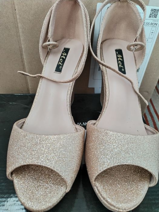 Sandale cu sclipici