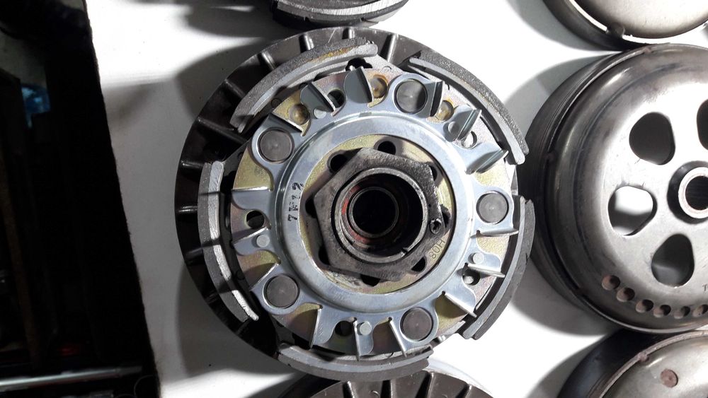 Piaggio Gilera Vespa Aprilia Derbi Peugeot Скутер Части