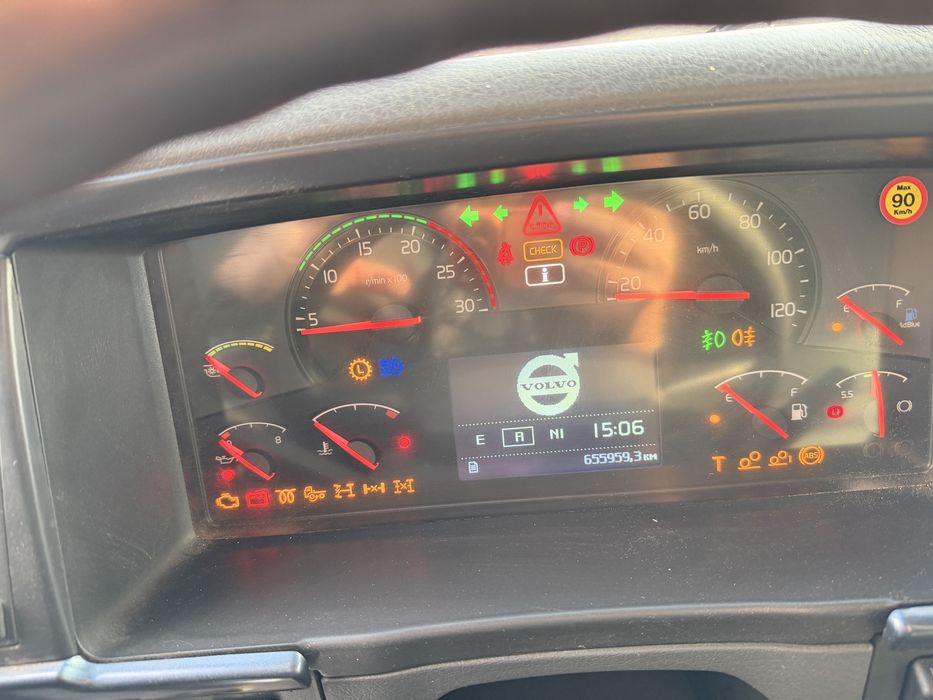 Volvo FH 520 6x4 Euro 5 basculabil FINANTARE RATE