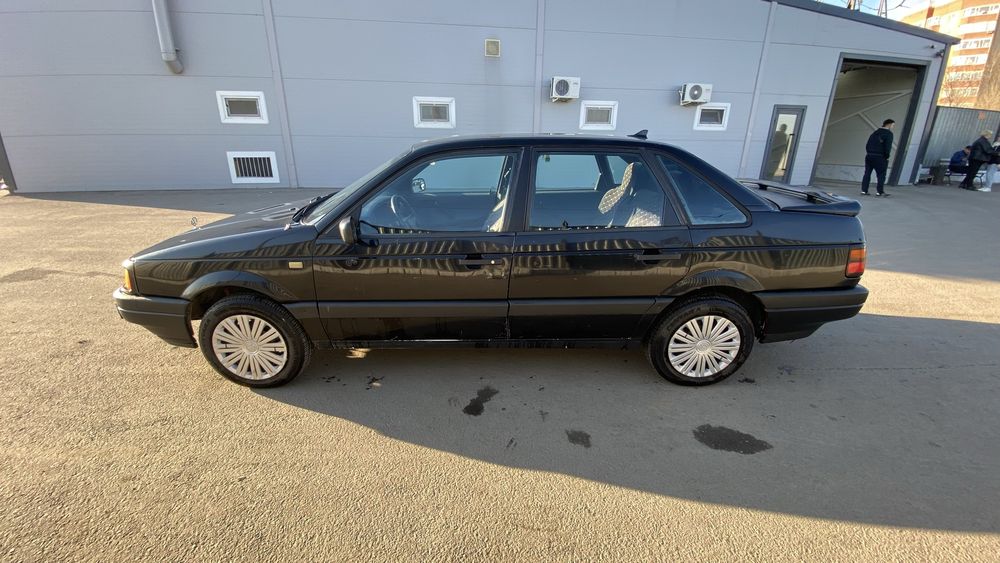 Продам авто Volkswagen Passat B3 sedan
