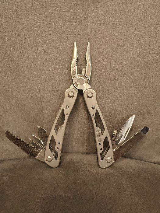 Cleste multifunctional Stanley