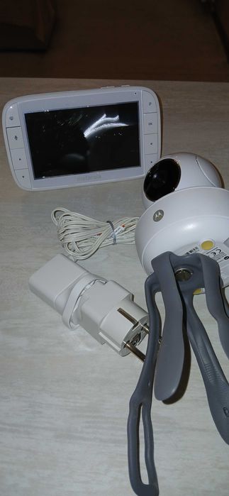 Бебефон Motorola