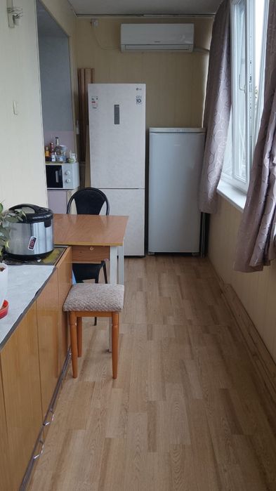 Продам 2 к.кв 9-4
