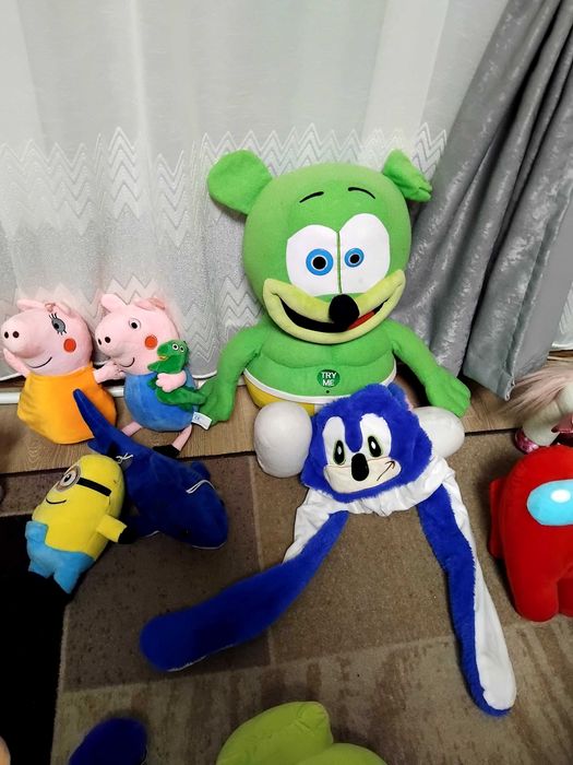 Разпродажба на играчки почти неизползвани