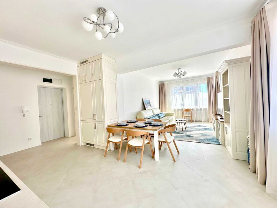 Дава се под наем Тристаен апартамент в София, Лозенец - 116 кв.м за 2200 € - Снимка #1