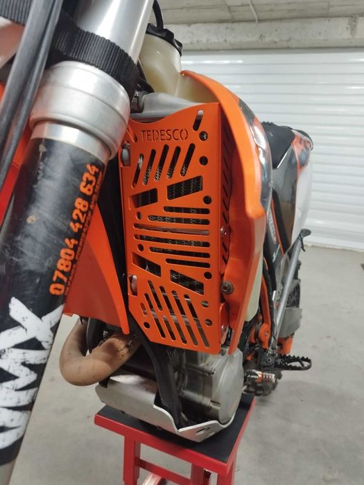 KTM & Husqvarna гардове за радиатори Tedesco®