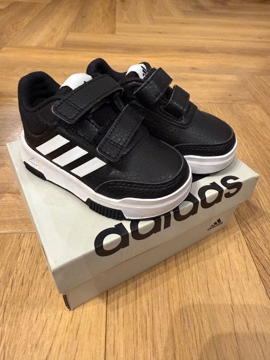 Детски маратонки adidas НОВИ