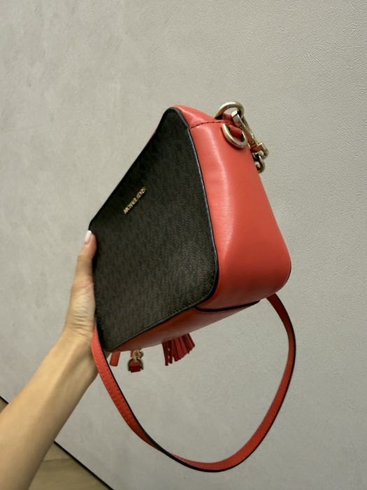 Продам сумку Michael kors