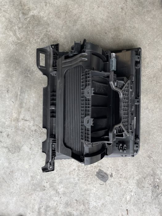 Torpedou / cutie acte Volkswagen Passat b8 arteon