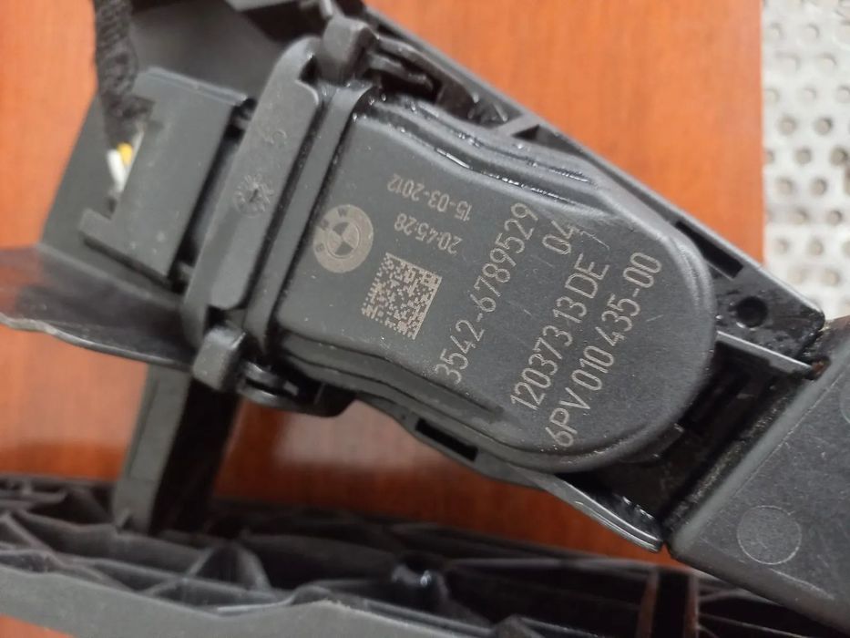 Pedala Acceleratie Bmw F20 F21 F22 F30 F31 F32 F34 F36  Cod  - Dezmembrari Arad