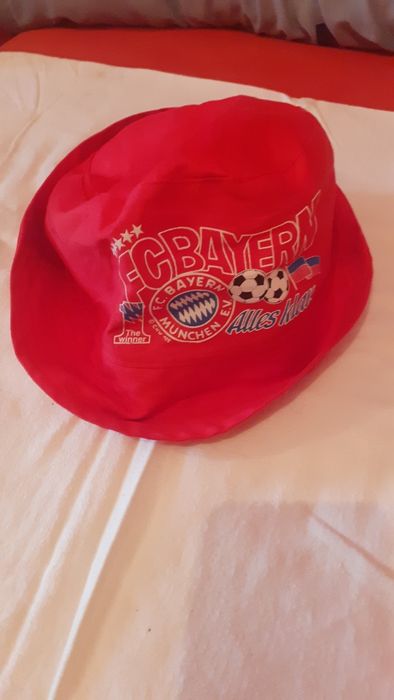 Шапка на Байерн Мюнхен.