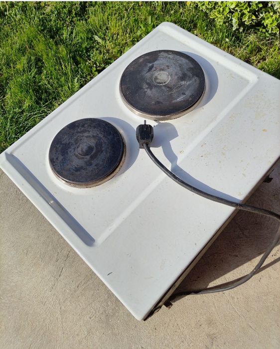 Полилей - тройка, готварски печки, сешоар.