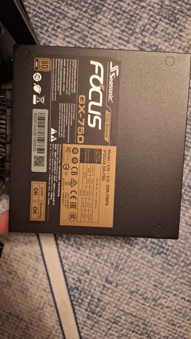 Sursa Seasonic GX 750W 80 Plus Gold