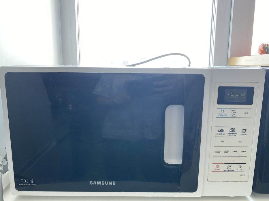 продам микроволновую печь
