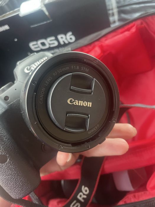 Vând Canon EOS R6 + Kit complet fotografie