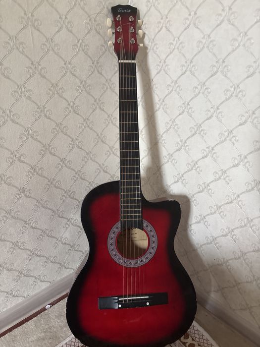 Гитара акустикаа