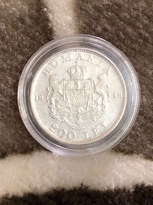 200 lei de argint