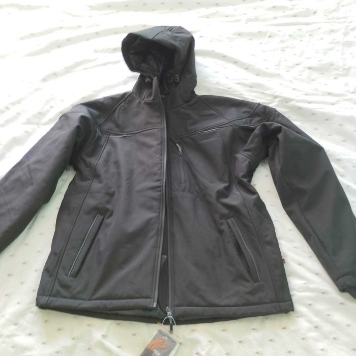 яке марка Stenso с качулка и подплата